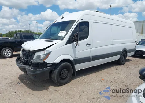 2014 Mercedes-Benz Sprinter 2500 High Roof from USA, damaged, VIN WD3PE8DC0E5935509